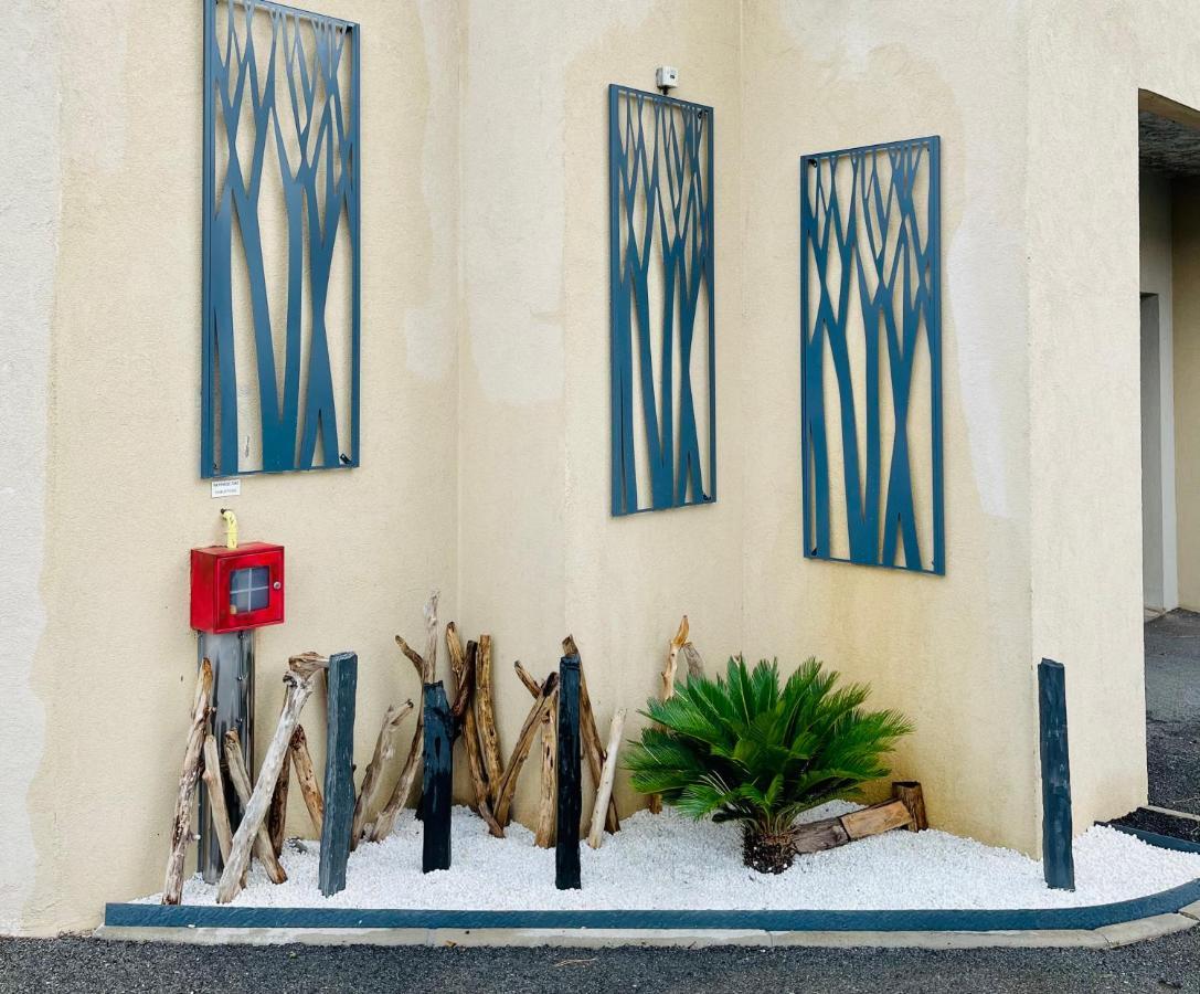 Ibis Cannes Mouans Sartoux Piscine Parking Gratuit Eksteriør billede