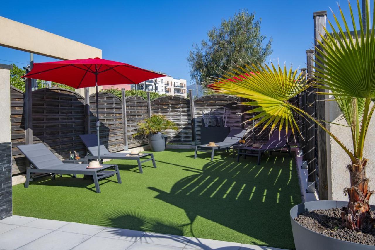 Ibis Cannes Mouans Sartoux Piscine Parking Gratuit Eksteriør billede