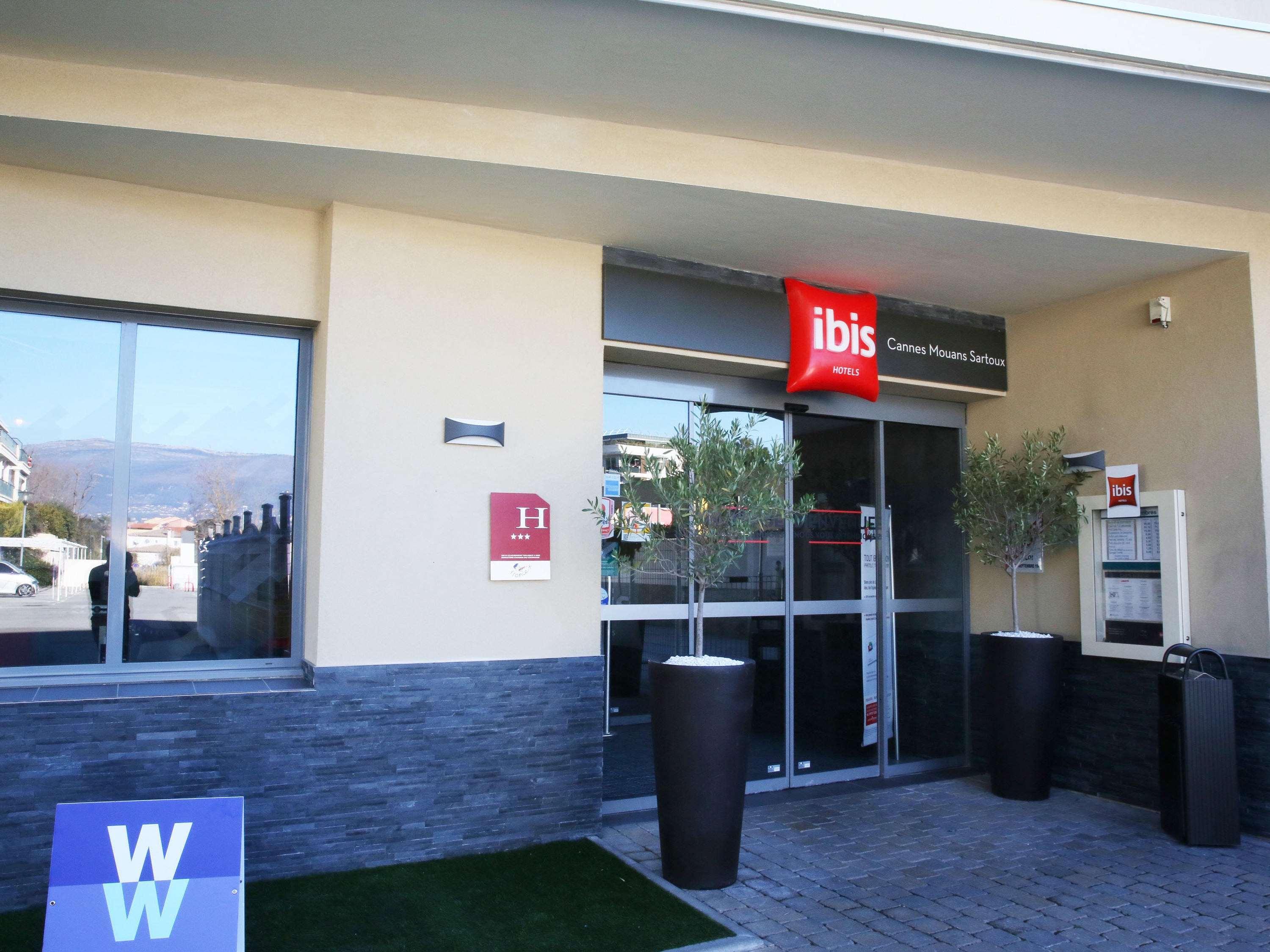 Ibis Cannes Mouans Sartoux Piscine Parking Gratuit Eksteriør billede