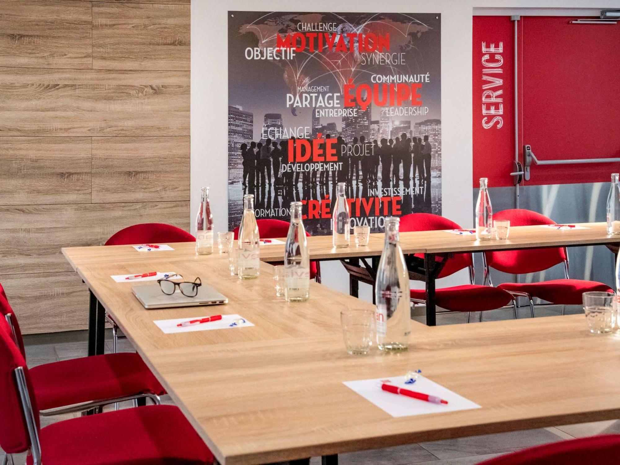 Ibis Cannes Mouans Sartoux Piscine Parking Gratuit Eksteriør billede